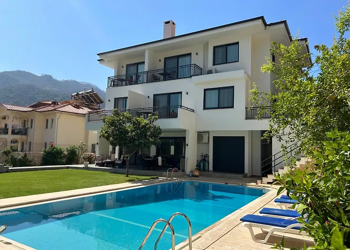 White Icmeler 말마리스