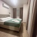 White Icmeler 公寓 马尔马里斯